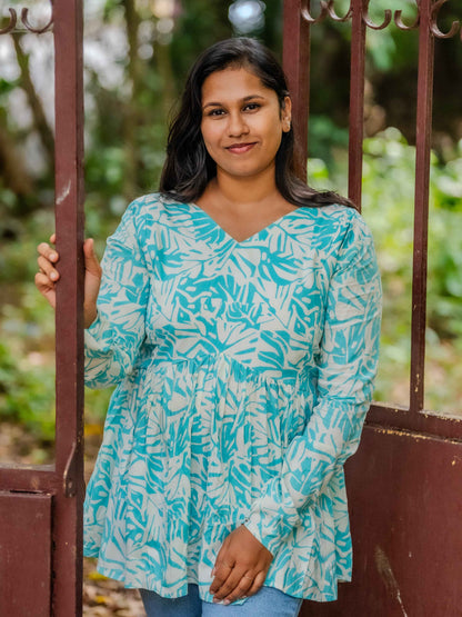 Mint Breeze – Feeding Friendly Maternity Short Kurti