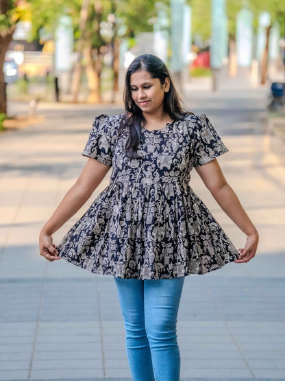 Heritage Black – Kalamkari Feeding Friendly Maternity Short Kurti